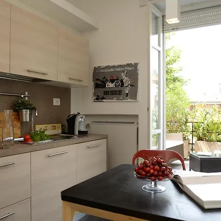 شقة Style Design Terrazza In Como Centro By Logicasa